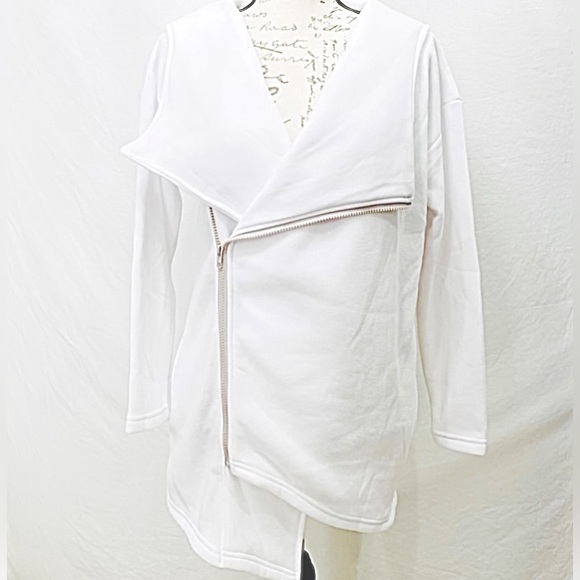 White Zip Up Asymmetrical Front Jacket with Attached Hood Side Pockets NWOT Med - Picture 3 of 16